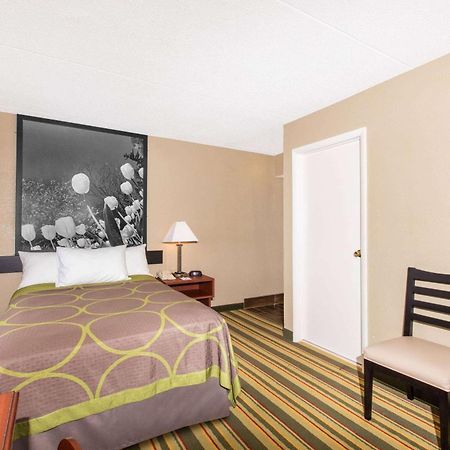 ซูเปอร์ 8 บาย วินด์แฮม เฟรเดอริค Hotel เฟรเดอริก ภายนอก รูปภาพ