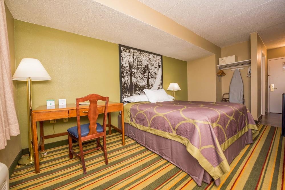 ซูเปอร์ 8 บาย วินด์แฮม เฟรเดอริค Hotel เฟรเดอริก ภายนอก รูปภาพ