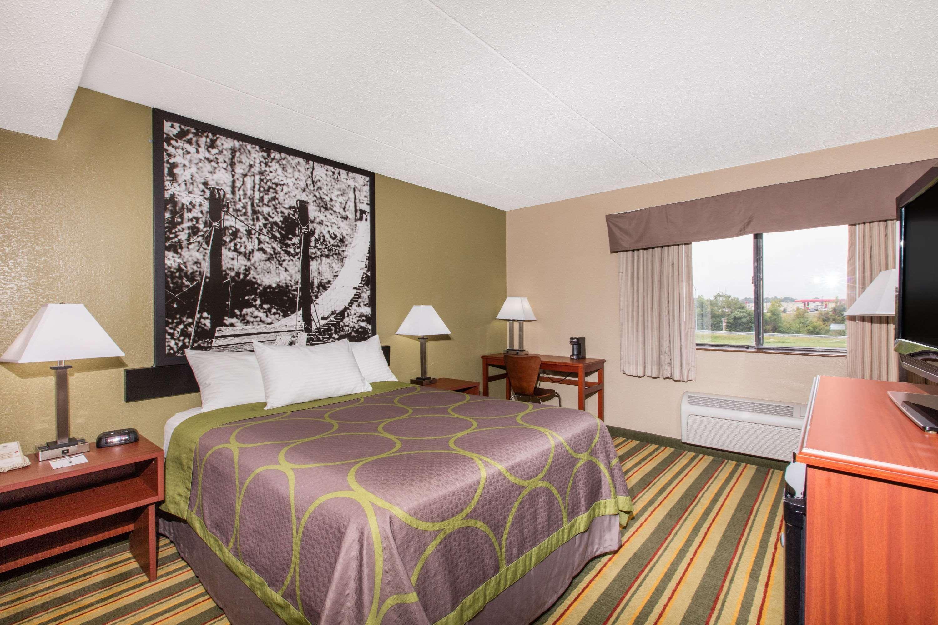 ซูเปอร์ 8 บาย วินด์แฮม เฟรเดอริค Hotel เฟรเดอริก ภายนอก รูปภาพ