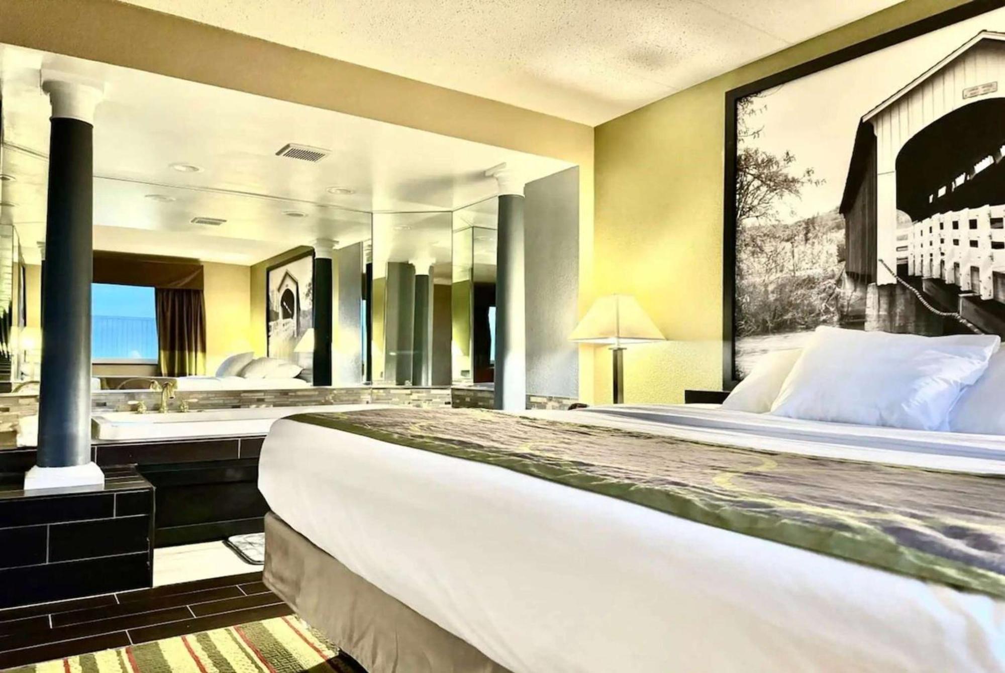ซูเปอร์ 8 บาย วินด์แฮม เฟรเดอริค Hotel เฟรเดอริก ภายนอก รูปภาพ