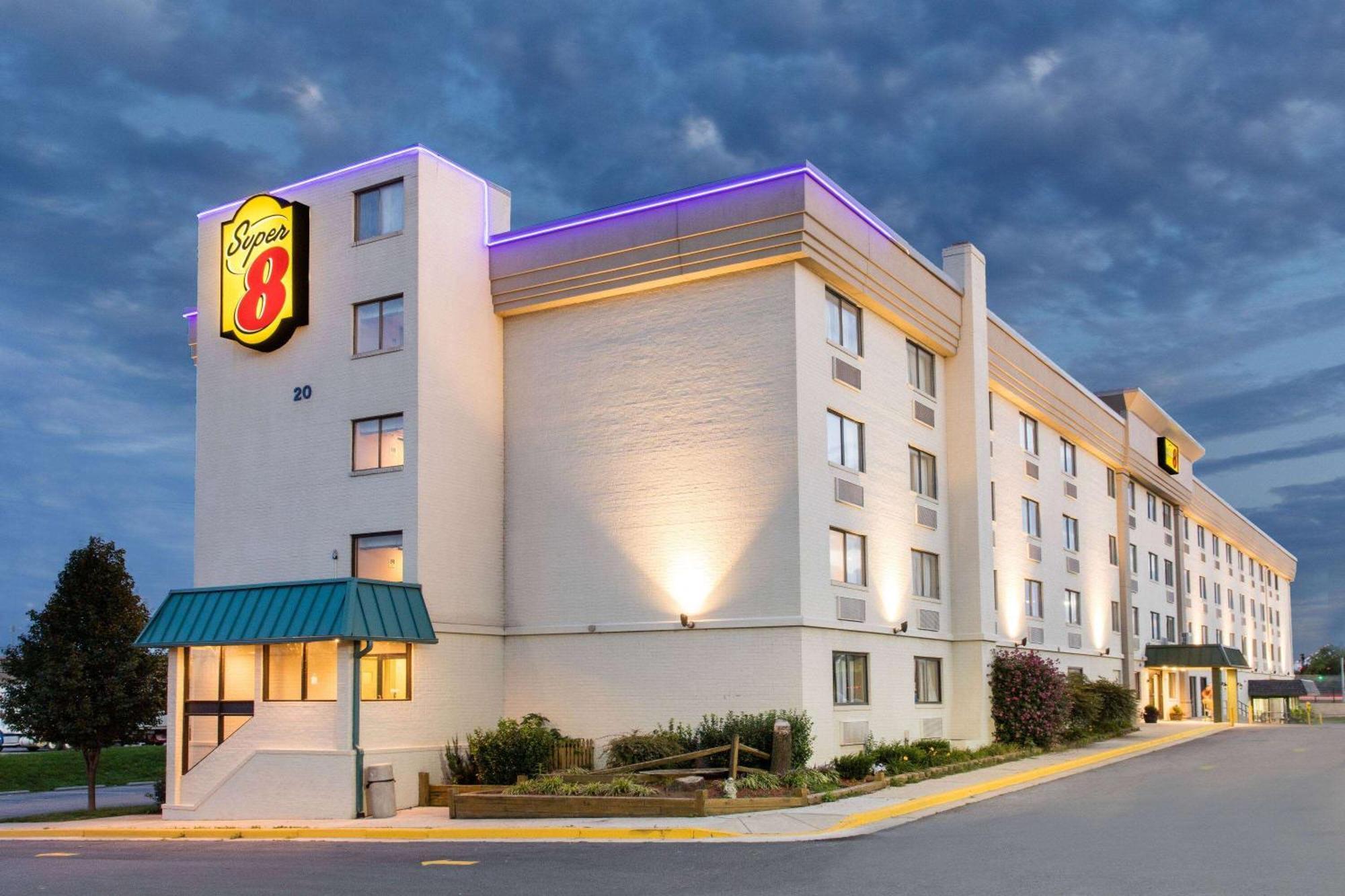 ซูเปอร์ 8 บาย วินด์แฮม เฟรเดอริค Hotel เฟรเดอริก ภายนอก รูปภาพ