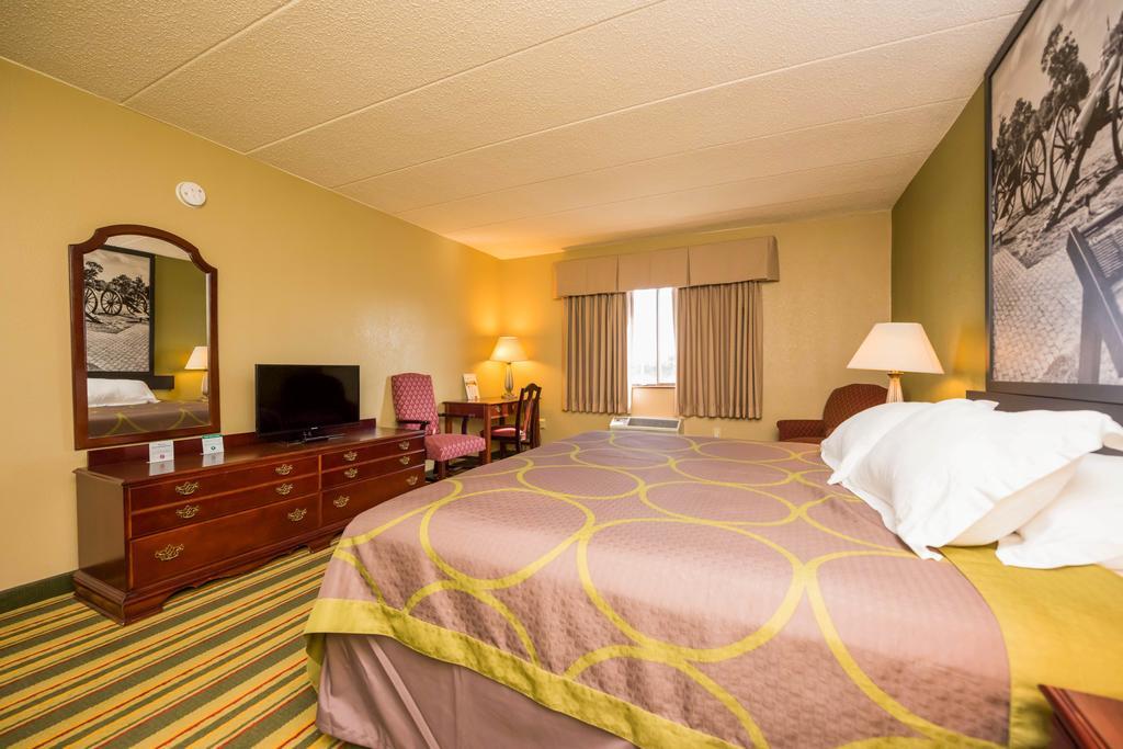 ซูเปอร์ 8 บาย วินด์แฮม เฟรเดอริค Hotel เฟรเดอริก ภายนอก รูปภาพ